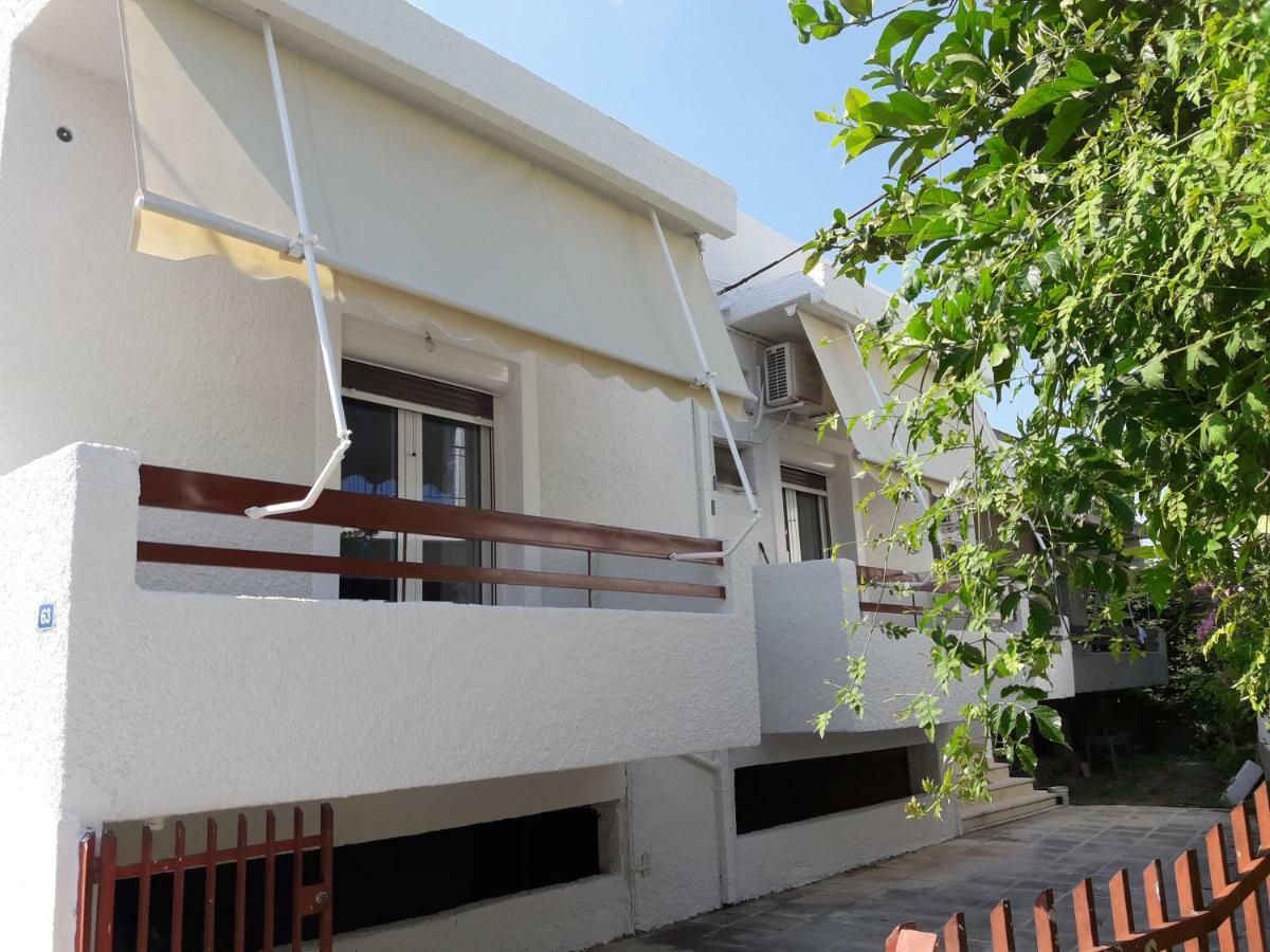 apt 30m from beach Amarynthos Exteriör bild